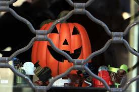 Coronavirus, in Umbria spostamenti limitati per Halloween