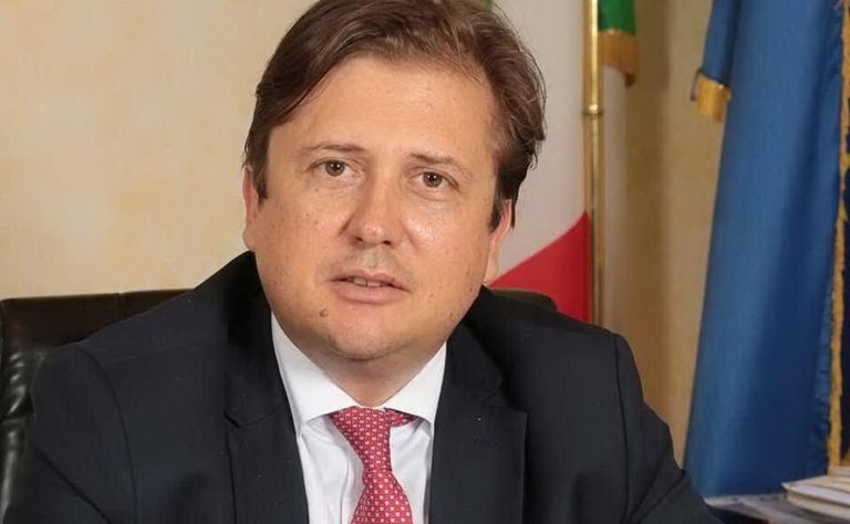 Coronavirus, per il vice ministro Sileri “Dobbiamo vivere di settimana in settimana, e monitorando la situazione”