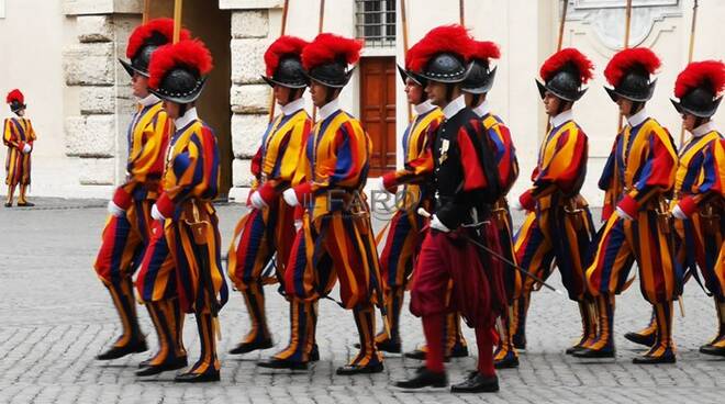 Coronavirus, in Vaticano contagiate quattro Guardie Svizzere