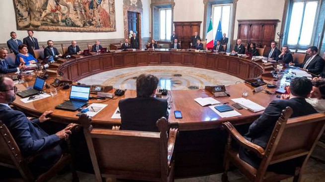 Governo, via libera del Cdm notturno per la manovra da 40 miliardi