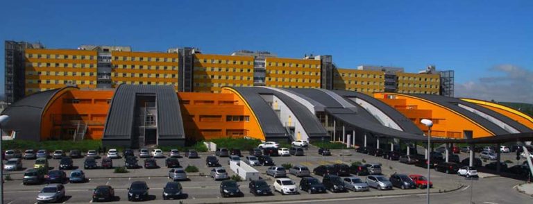 Coronavirus, i posti letto nei reparti di Malattie infettive Covid del Pugliese e del Policlinico universitario Mater Domini di Catanzaro sono saturi