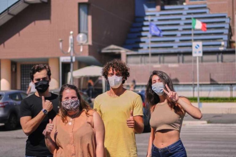 Studenti di Ladispoli: “A Natale ‘cibo per la mente’ si ferma”