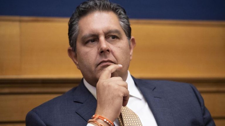 Covid, la lunedì 20 dicembre diventano gialle Liguria e Veneto. A rischio anche le Marche e la provincia autonoma di Trento