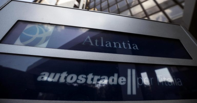 La Consob ha avviato gli accertamenti per verificare se vi sono i presupposti per aprire un’istruttoria sull’andamento del titolo Atlantia in Borsa