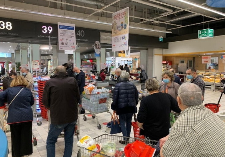 Shock a Imola (Bologna): In un involtino comprato in un supermercato ha trovato un residuo compatibile con un pezzo di dito e ha subito avvertito i carabinieri