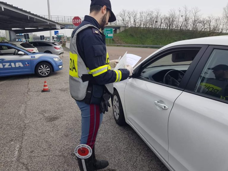 Rapisce la ex fidanzata a Roma e tenta di violentarla: arrestato 27enne sull’autostrada A1 vicino Orvieto