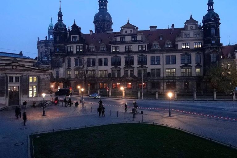 Germania, furto milionario al museo di Dresda: arrestate tre persone a Berlino