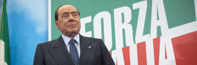 Milano, processo “Ruby Ter”, i legali di Berlusconi: “I medici che lo seguono gli hanno consigliato riposo assoluto domiciliare, di non muoversi e di non svolgere attività”