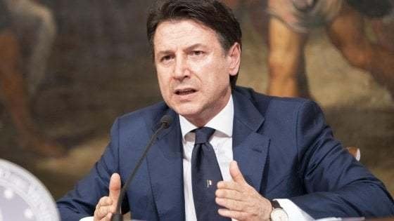 Coronavirus, il premier Conte al convegno della Cgil: “Il 2021 sarà l’anno della riforma fiscale e delle politiche attive del lavoro, bisogna anche intervenire sugli ammortizzatori sociali che sono troppo vecchi”