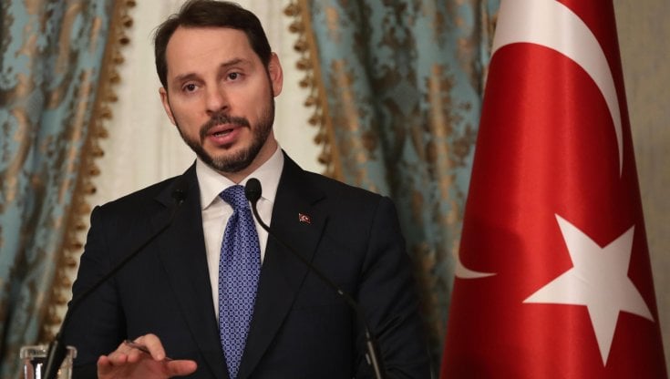 Turchia, crisi nel governo di Erdogan: si è dimesso il ministro delle Finanze Berat Albayrak