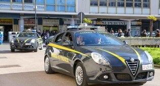 Reggio Calabria, blitz della Finanza: confiscati beni per 13 milioni di euro ad un imprenditore edile affiliato alla cosca Sposato-Tallarida