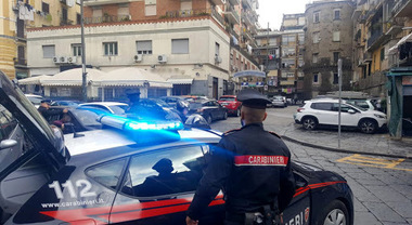 Napoli, intimidazioni a colpi di pistola nel racket del pizzo: tre persone arrestate
