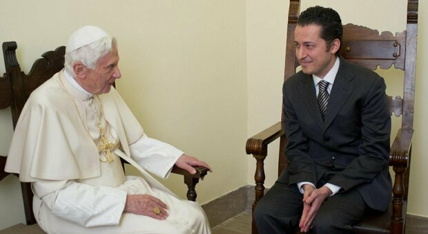 E’ morto Paolo Gabriele, l’ex maggiordomo di papa Benedetto XVI, che fu ribattezzato il ‘corvo’ dello scandalo Vatileaks