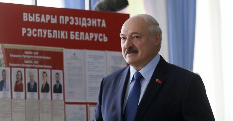 Bielorussia, il presidente Lukashenko: “Risponderemo alle sanzioni della Ue”