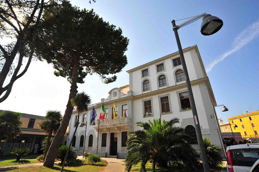 Scuola a Civitavecchia: il Comune ben presente, al contrario di Governo e Città metropolitana