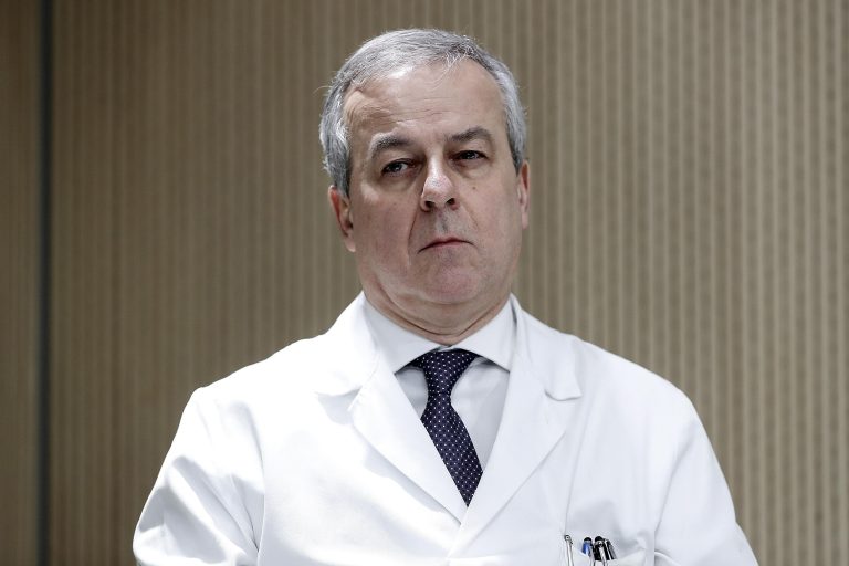 Coronavirus, il professor Locatelli propone l’idea del tampone “come regalo di Natale”