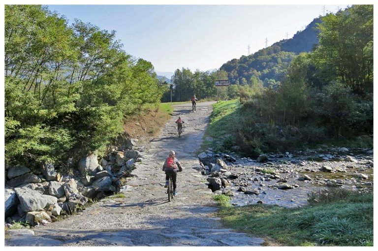 Castello dell’Acqua (Sondrio), due persone a fare jogging nonostante il divieto: uno è deceduto e l’altro è stato multato