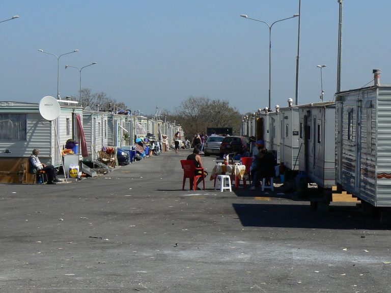 Al via le operazioni per il censimento degli abitanti del campo rom di via di Salone