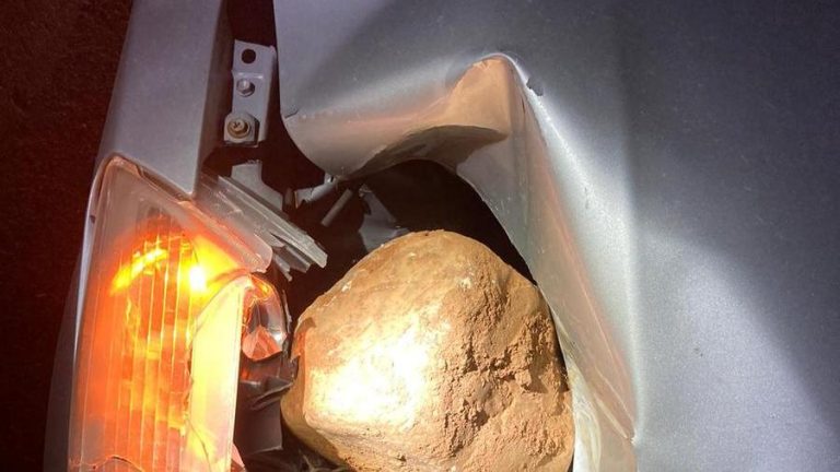 Volvera (Torino), identificati i cinque minorenni che hanno lanciato grossi sassi su un cavalcavia della tangenziale sud