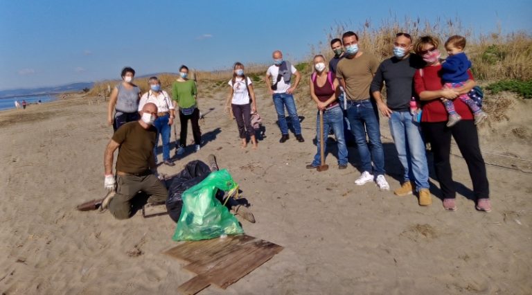 Ladispoli, continuano l’impegno dei volontari “Amici di Torre Flavia”