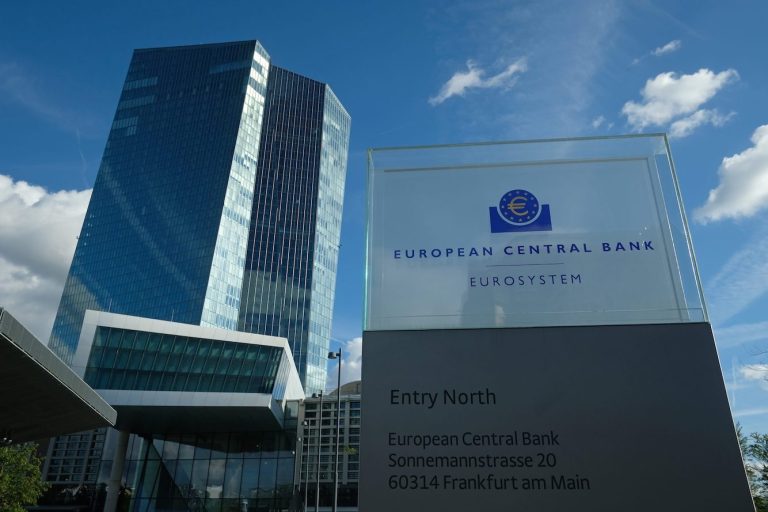 Bce: nuova crescita dei tassi dello 0,50%