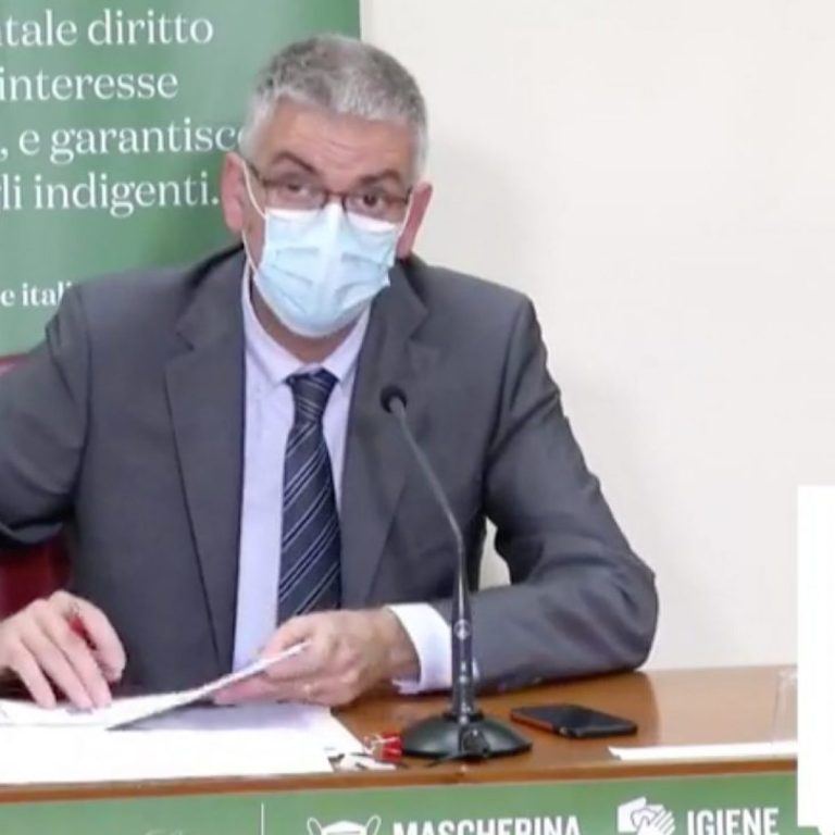 Variante Delta, i contagi in italia: il punto del professore Silvio Brusaferro (Iss)