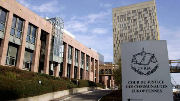 Corte di Giustizia Europea: I cittadini extra Ue in Italia hanno diritto ad assegni familiari anche per i familiari a carico