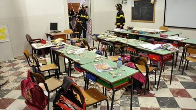 Scuola, nell’ultimo anno “Cittadinanzattiva” segnalati 50 crolli negli istituti italiani
