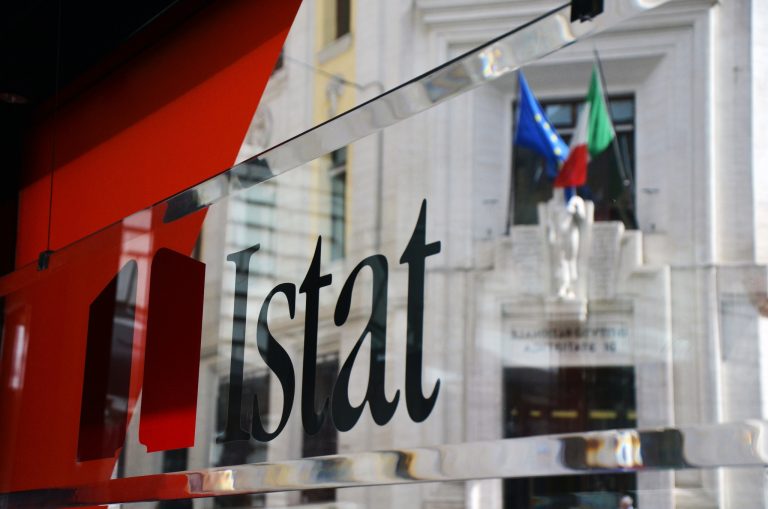 Istat, dopo il parziale recupero estivo in autunno torna l’incertezza per l’economia