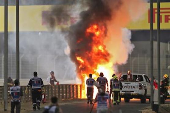 Formula 1: momenti di terrore al Gp del Bahrein: si incendia la monoposto di Romain Grosjean
