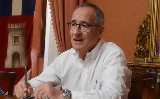 Coronavirus, a Sassari multa se si cammina in quattro in strada