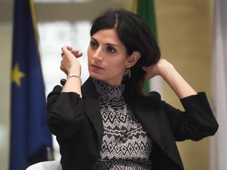 Coronavirus, l’annuncio della sindaca Raggi: “Sono guarita, torno a lavorare in Campidoglio”