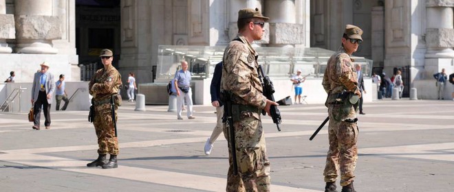 Milano, ferì alla gola un militare alla Stazione Centrale: 14 anni di carcere per lo yemenita 2enne