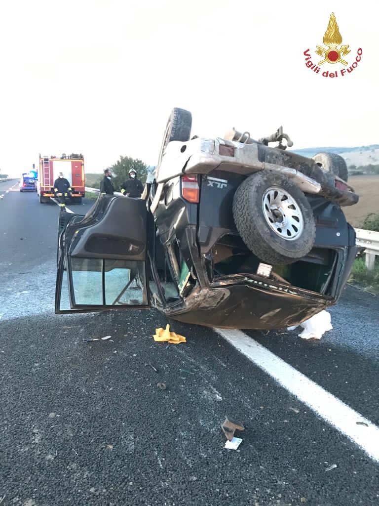 Incidente sull’A12: trauma cranico per un 68enne di Ladispoli, ferito anche il suo cane. Provvidenziale intervento dei Vigili del Fuoco di Cerveteri