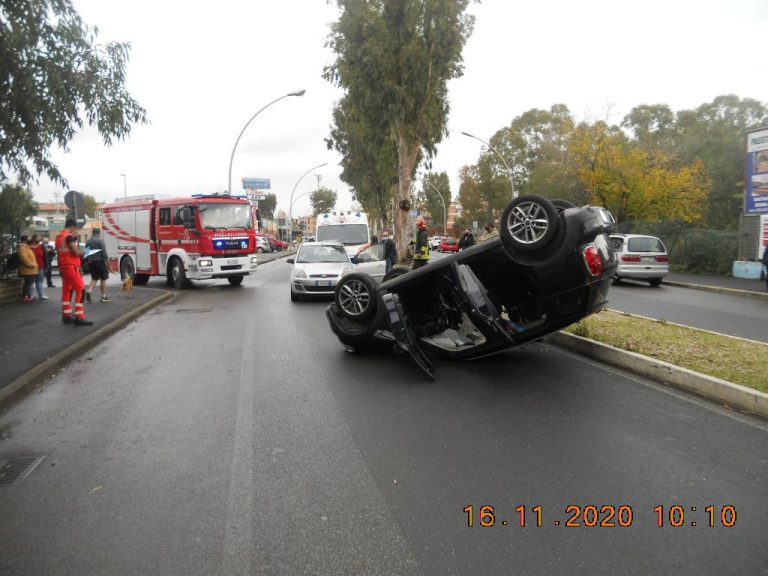 Civitavecchia: spettacolare incidente a San Gordiano, per fortuna nessun ferto