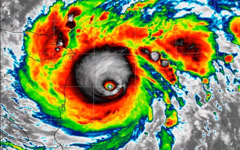 Honduras, l’uragano “Iota” è stato declassato a categoria 4