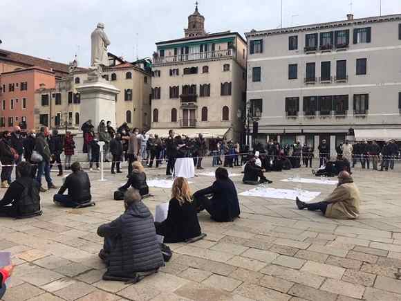 Venezia, protesta a Venezia contro il dpcm