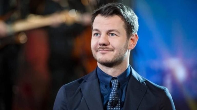 Milano, il conduttore tv Alessandro Cattelan è positivo al Covid