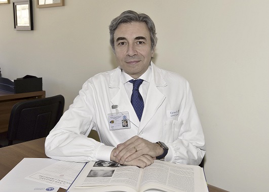 Coronavirus, parla il professor Luca Richeldi: “Dopo settimane di incremento tumultuoso dei nuovi contagi stiamo assistendo ad un rallentamento della curva”