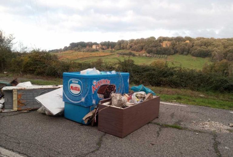 Cerveteri-Bracciano: via Settevene Palo Nuova, traffico no… discariche abusive sì