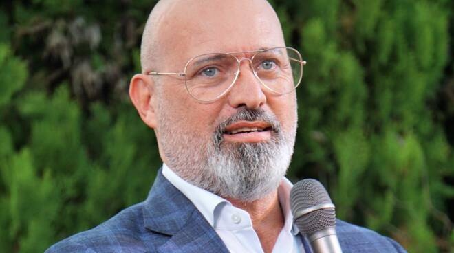 Coronavirus, notte in ospedale a Modena per accertamenti: poi il governatore Bonaccini è tornato a casa