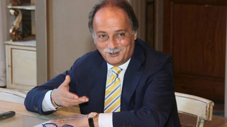 Calabria, l’ex prefetto Luigi Varratta ha dato la disponibilità per la guidare la sanità