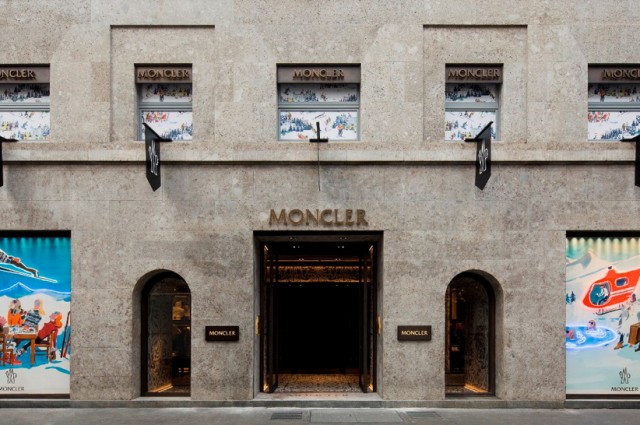 Moncler acquisisce Sportswear Company, società che detiene il marchio Stone Island