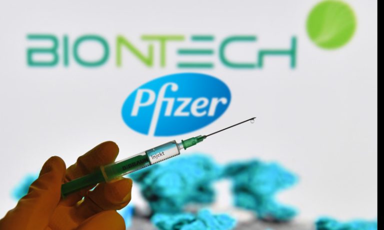 Vaccini, per l’Ema “Somministrare la seconda dosi di Pfizer-BioNTech entro 42 giorni dalla prima non sarebbe un grosso problema”