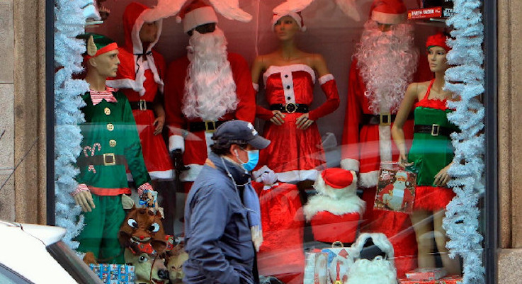 Natale, lo shopping per i regali segnerà un calo di 4,7 miliardi di euro