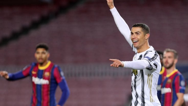 Champions Leauge, la Juve travolge 3 a 0 il Barcellona con doppietta di Ronaldo