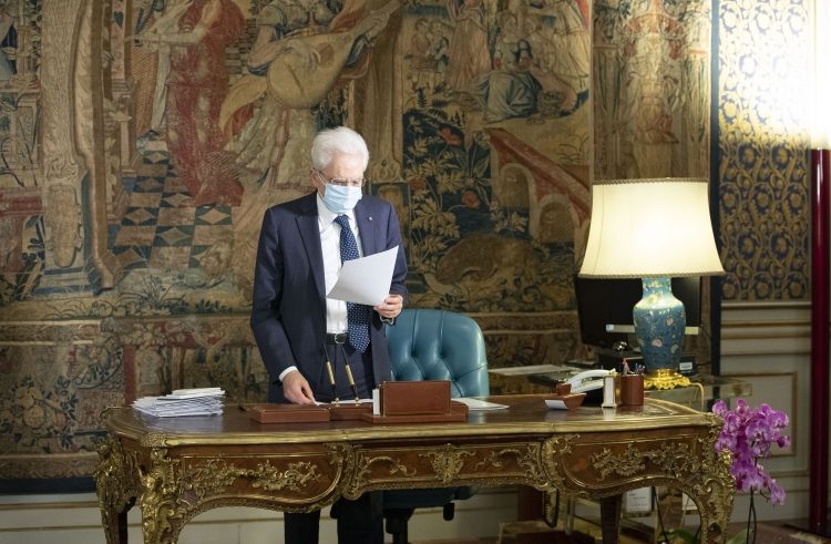 Quirinale, il presidente Mattarella ha conferito 36 onorificenze al Merito della Repubblica