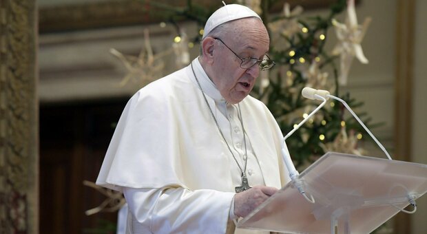 Vaticano, Papa Francesco salta la messe di stasera e domani mattina per una sciatalgia