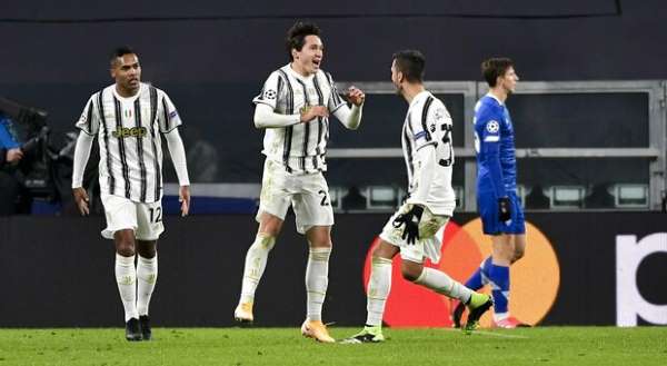 Calcio, in Champions League la Juve travolge 3 a 0 la Dinamo Kiev