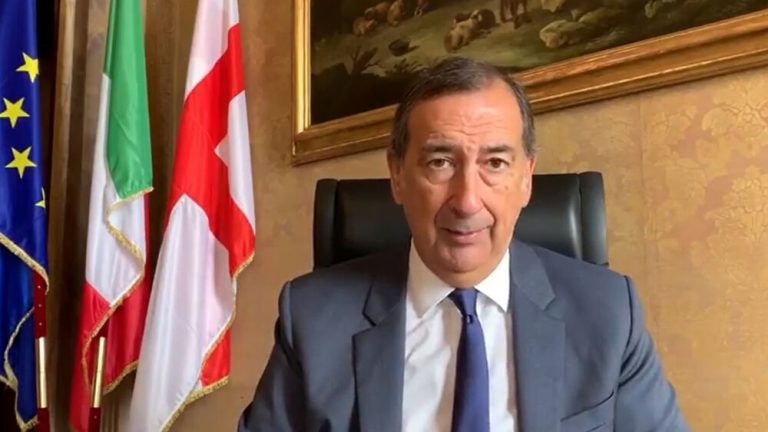 Assembramenti nel week end, parla il sindaco di Milano, Beppe Sala: “Non si può dare sempre la colpa alle persone”